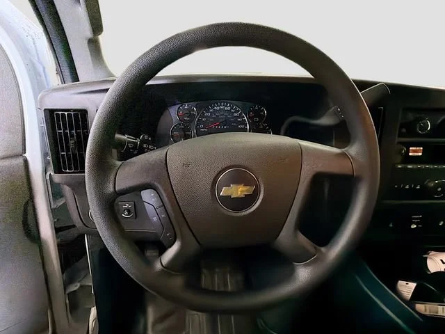 2025 Chevrolet Express Cargo Work Van - Photo 14