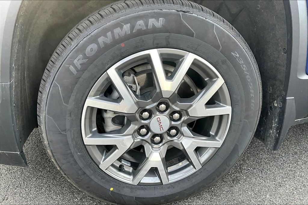 Used 2023 Ultra Blue Metallic GMC SLE image 7