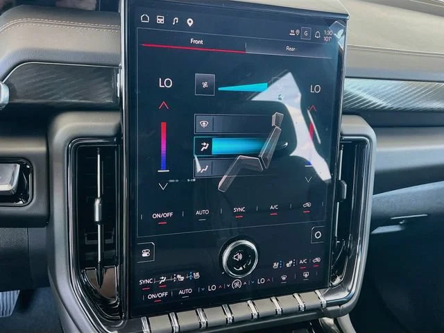 2026 GMC Yukon XL AT4 - Photo 11
