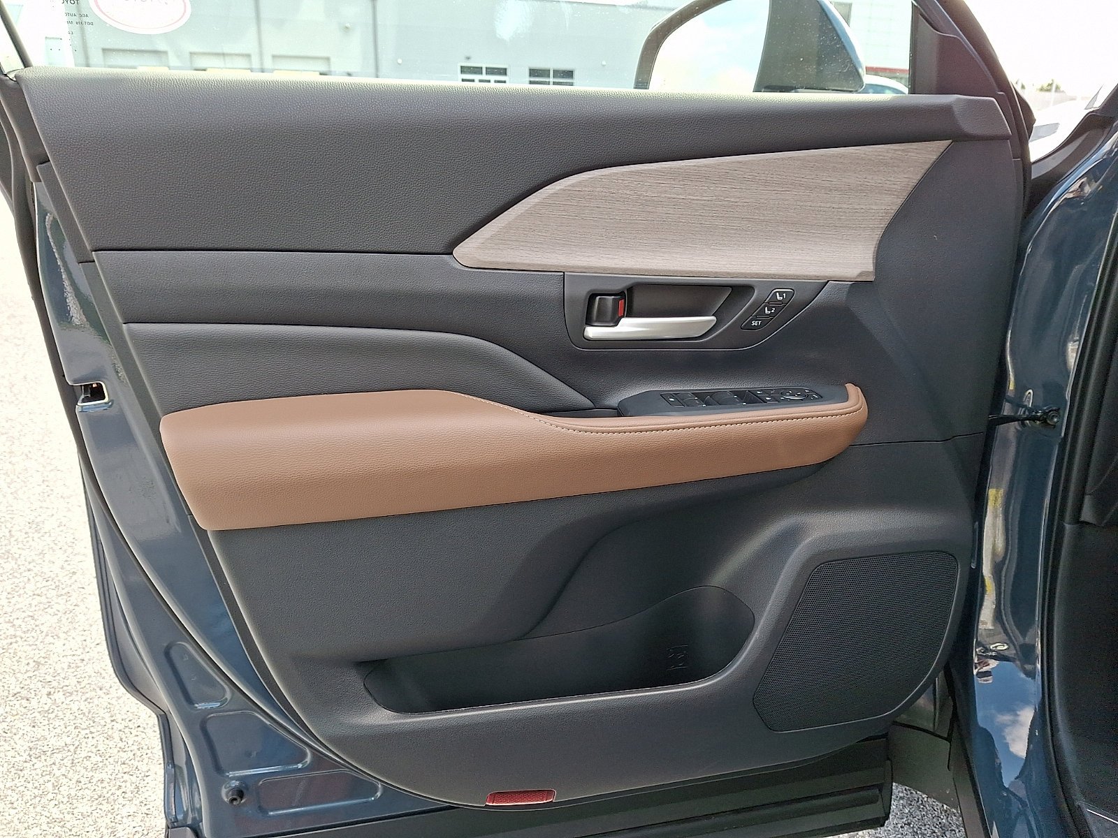 Certified Used 2026 STORM CLOUD Toyota Platinum image 37