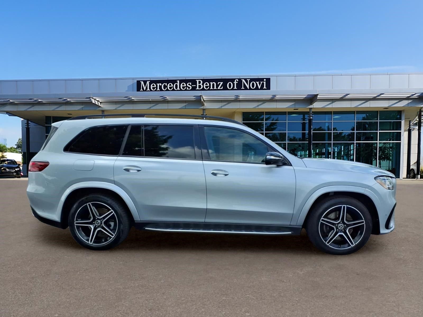 Certified Used 2024  Mercedes-Benz GLS 450 image 6