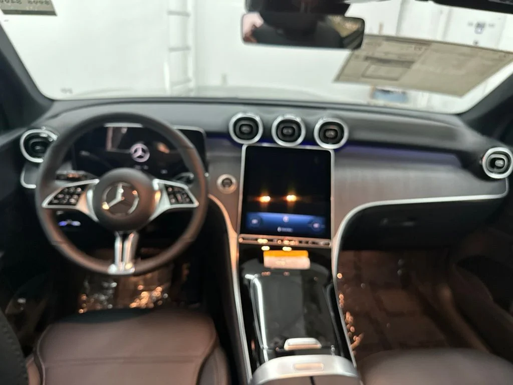 New 2027 Black Mercedes-Benz GLC 300 image 21