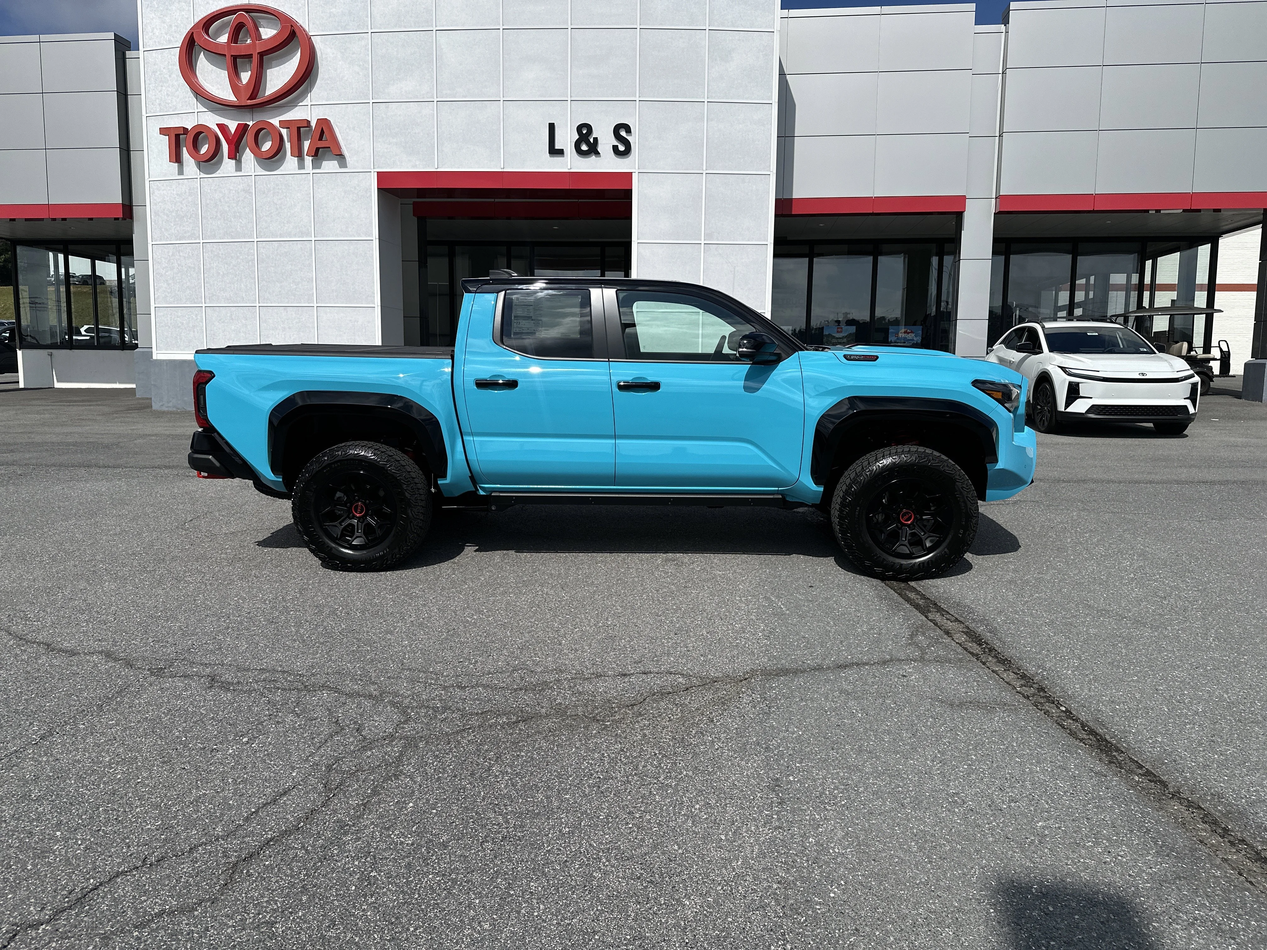 New 2026 Wave Maker with Black roof Toyota TRD Pro image 2