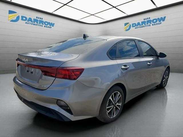 Used 2023 Gray Kia LXS image 5