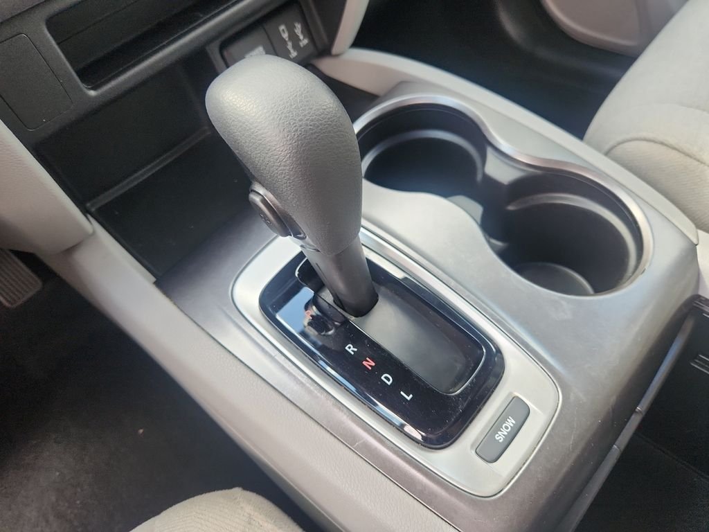 Used 2018  Honda EX image 18
