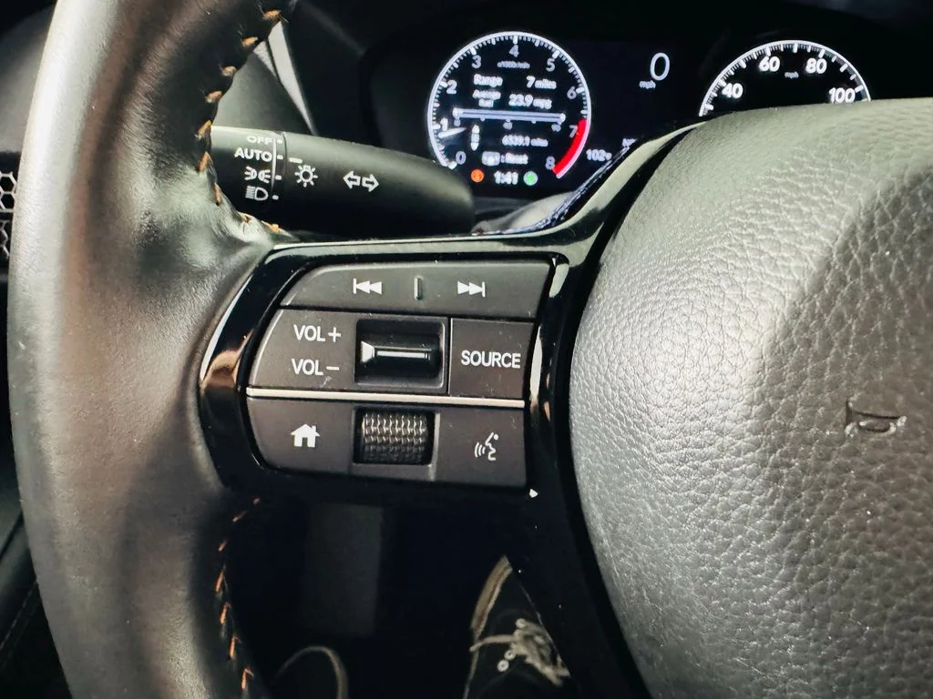 Used 2024  Honda Sport image 11