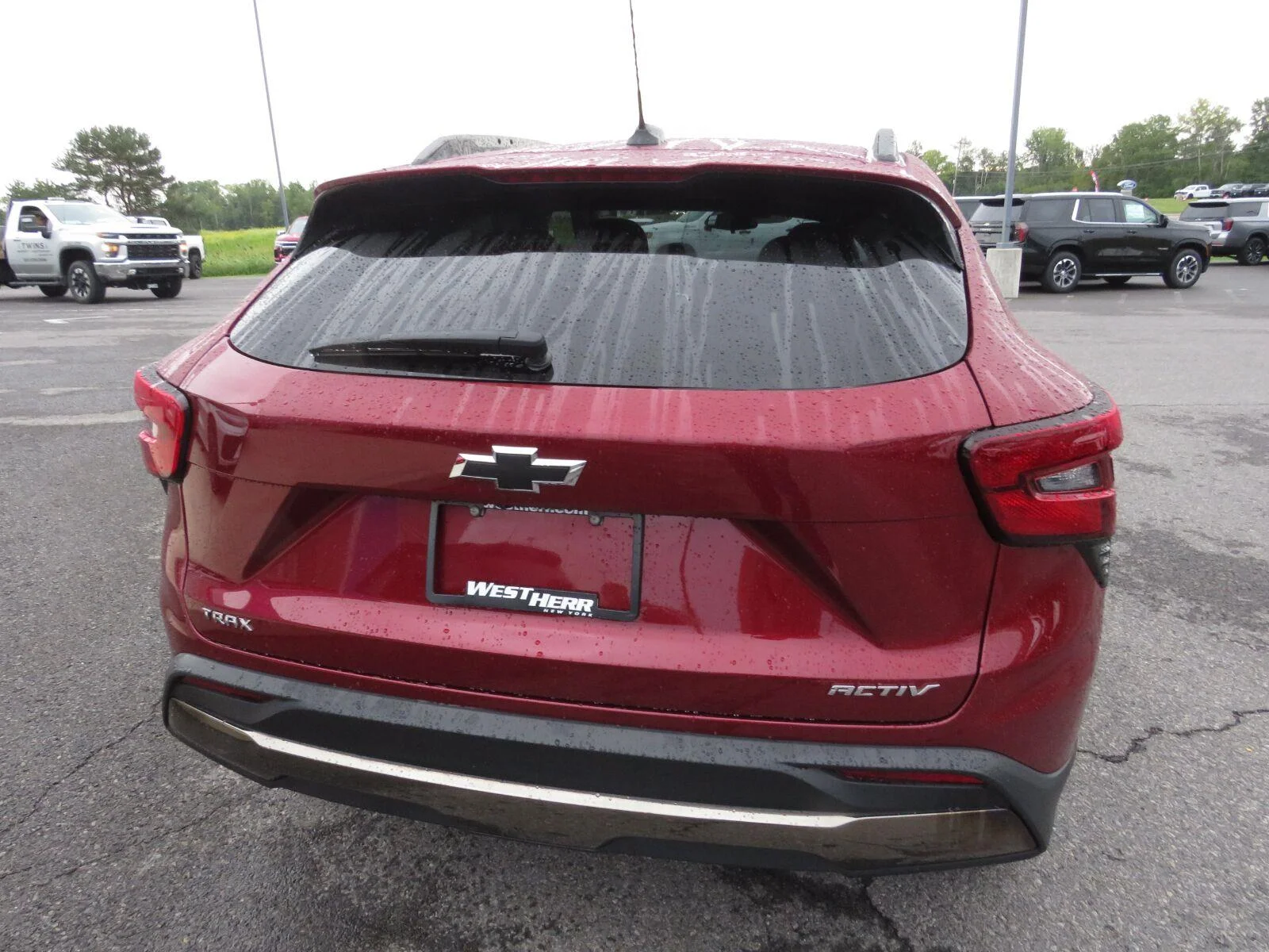 Used 2024 Crimson Metallic Chevrolet ACTIV image 9