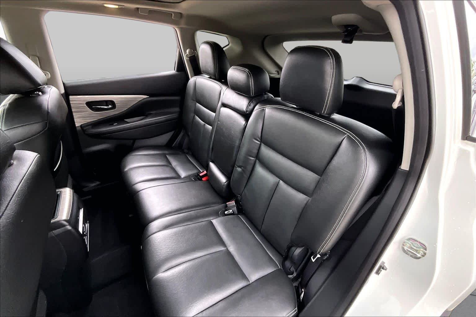 Used 2017 Pearl White Nissan SV image 19