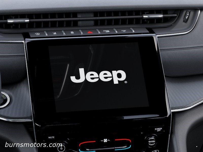 New 2026 Bright White Clear-Coat Exterior Paint Jeep Laredo image 18