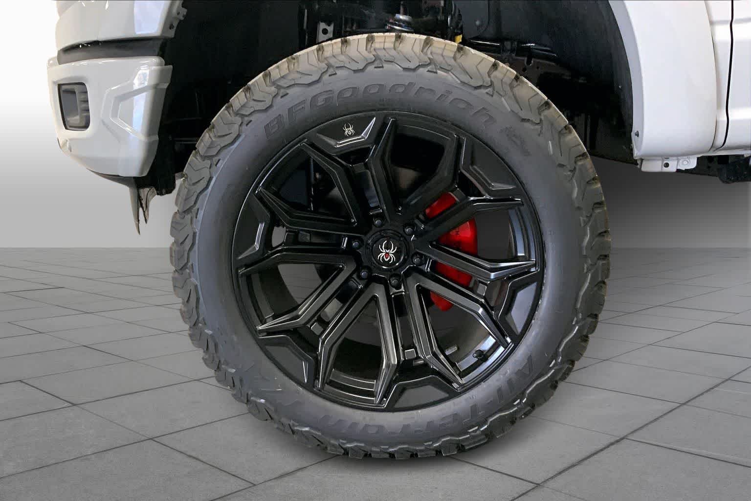 New 2026 Avalanche Ford XLT image 9