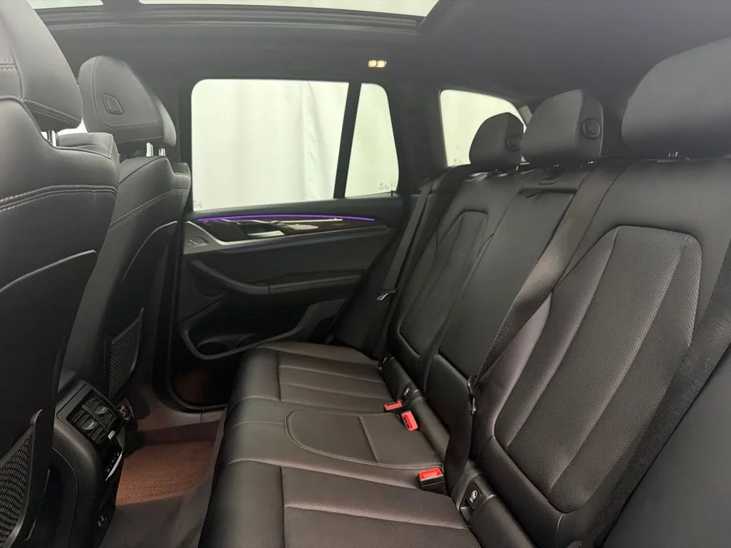Used 2023 Gray BMW xDrive30i image 23