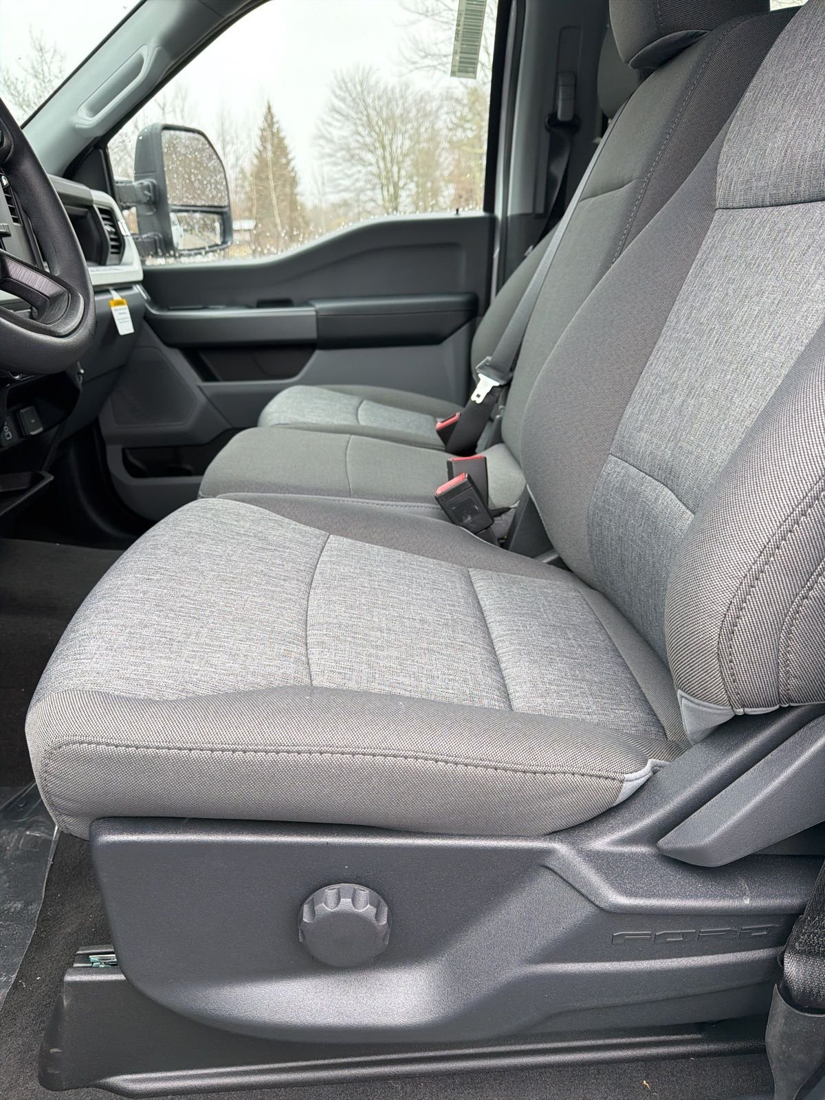 New 2026 Oxford White Ford F-250® XL image 18