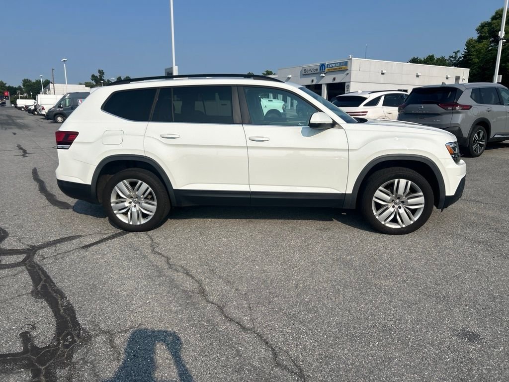 Used 2020 White Volkswagen 3.6L V6 SE image 5