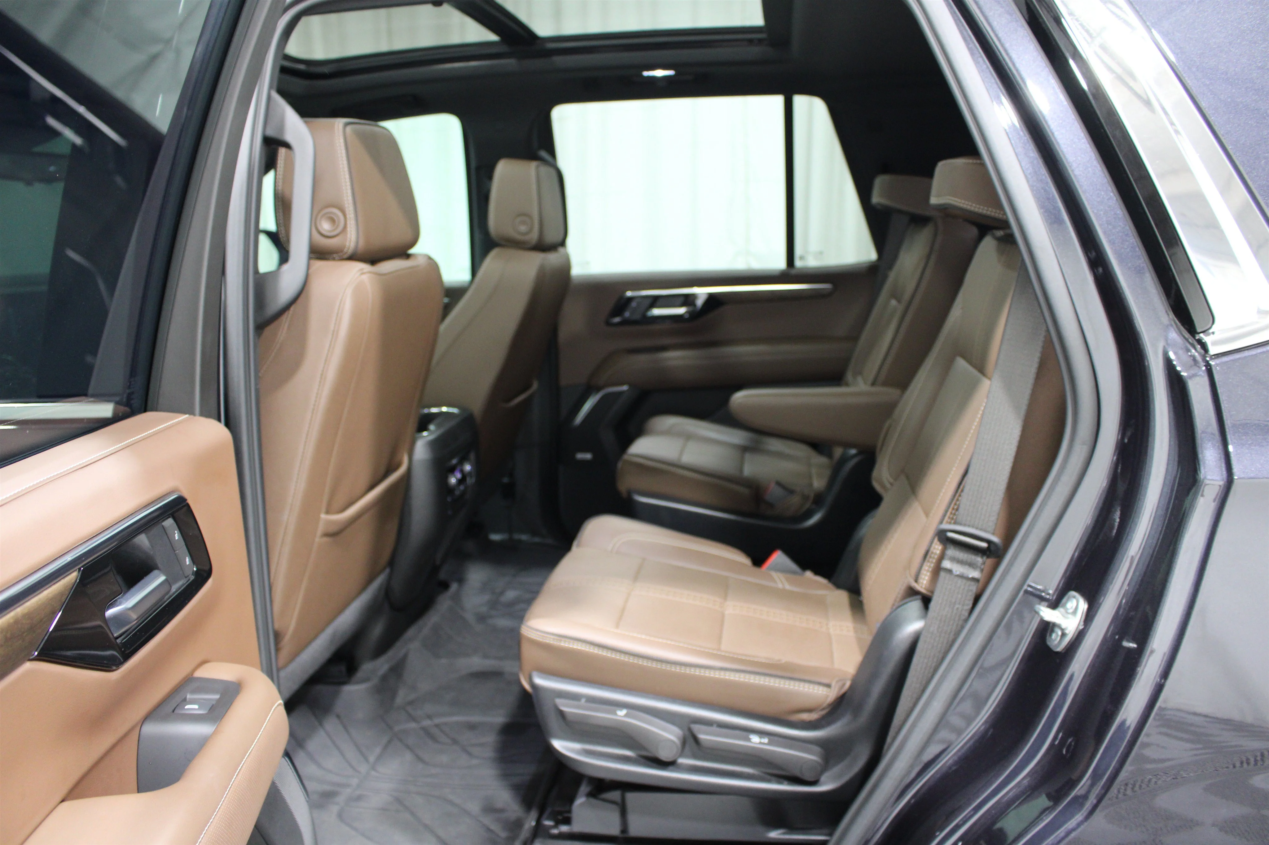 2025 Chevrolet Tahoe High Country - Photo 21