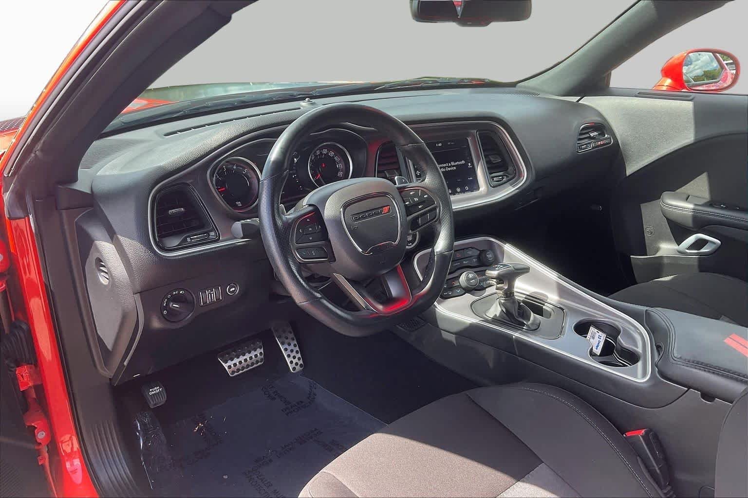 Used 2022 Go Mango Dodge R/T Scat Pack Widebody image 16