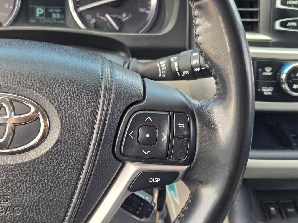 2015 Toyota Highlander LE Plus - Photo 40