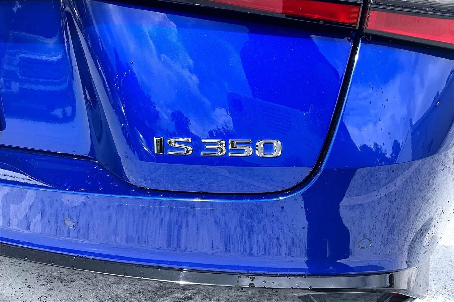 Used 2024 Ultrasonic Blue 2.0 Lexus F SPORT image 30
