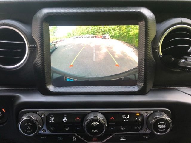 Used 2023 White Jeep Sahara 4xe image 29