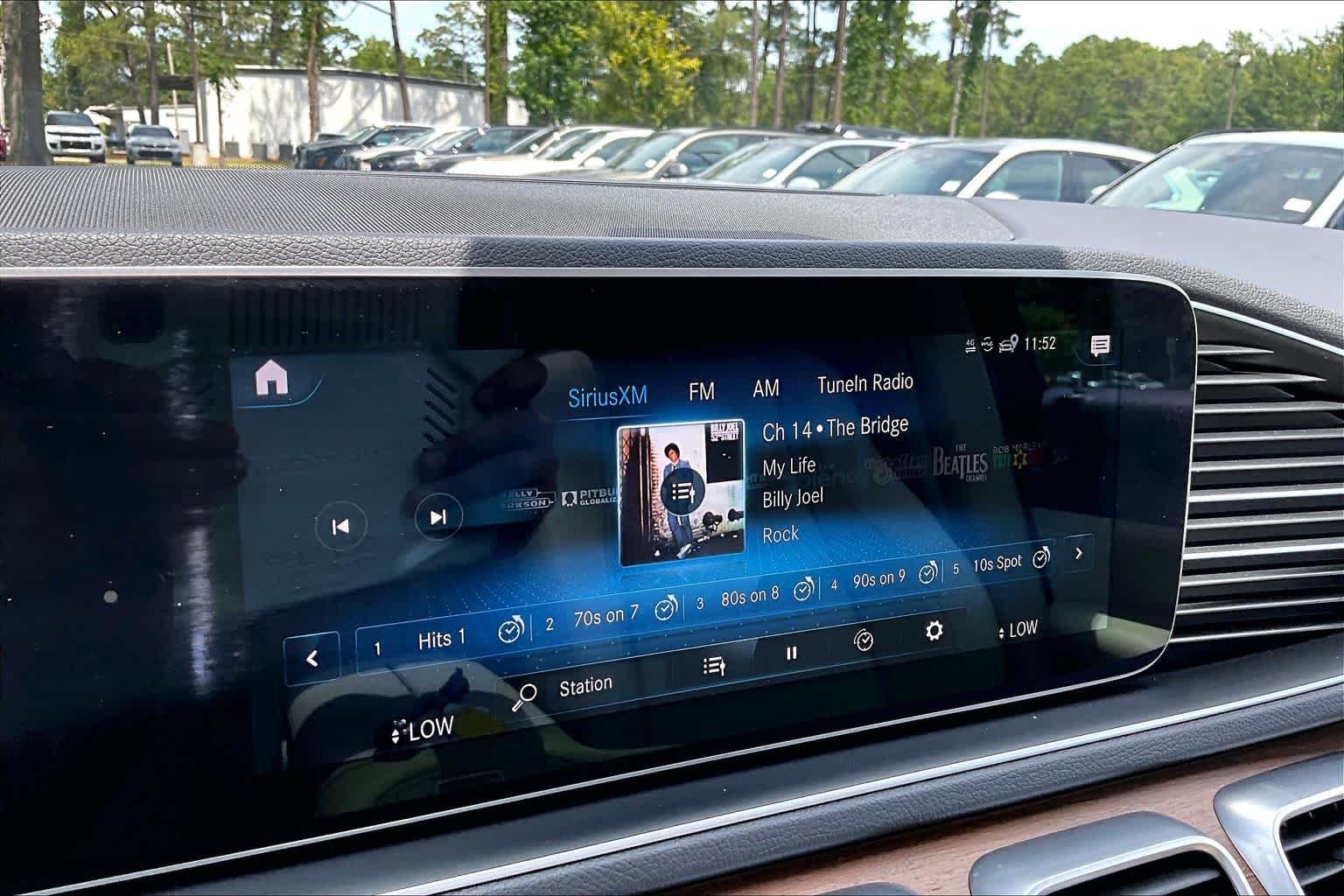 Used 2022 Lunar Blue Metallic Mercedes-Benz GLE 350 image 37