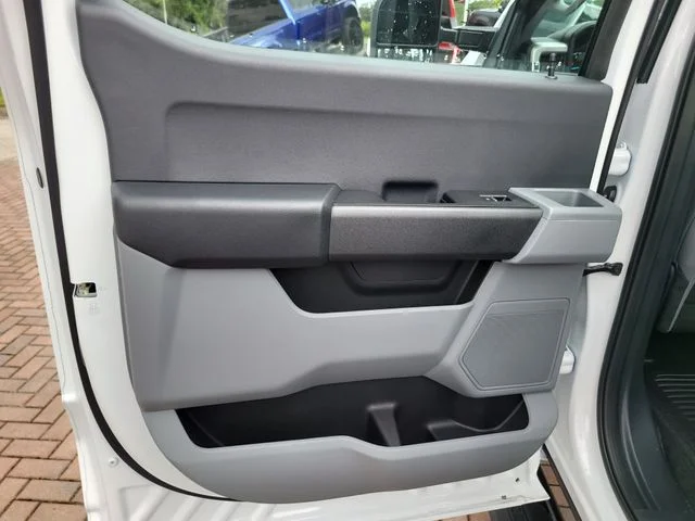 New 2026 Oxford White Ford XL image 10