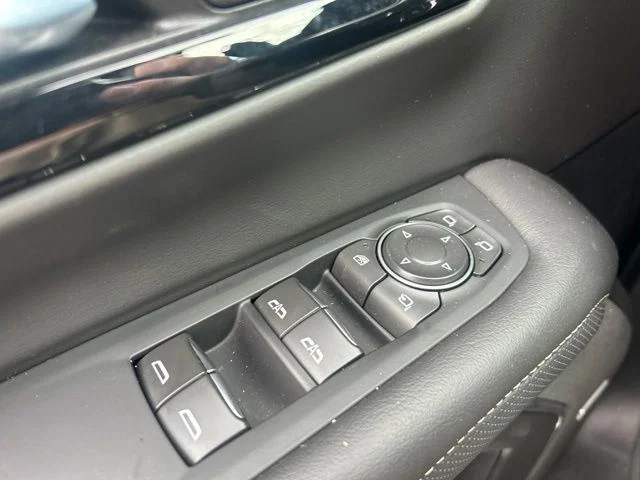 Used 2025 Gray Chevrolet Premier image 17