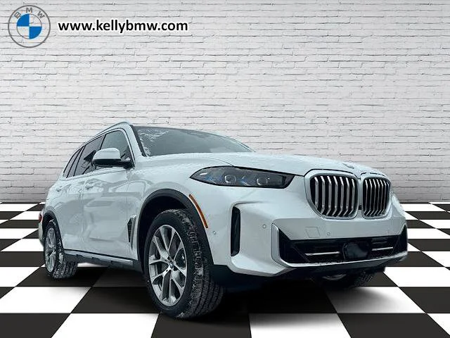 2026 BMW X5 xDrive50e's photo