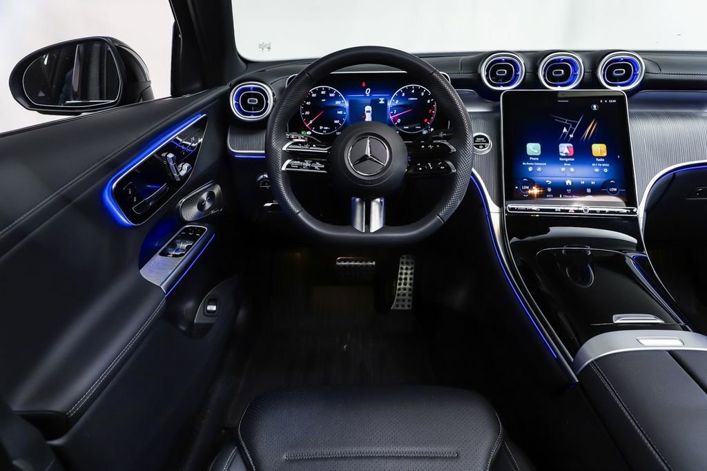 New 2026 Black Mercedes-Benz GLC 300 image 29