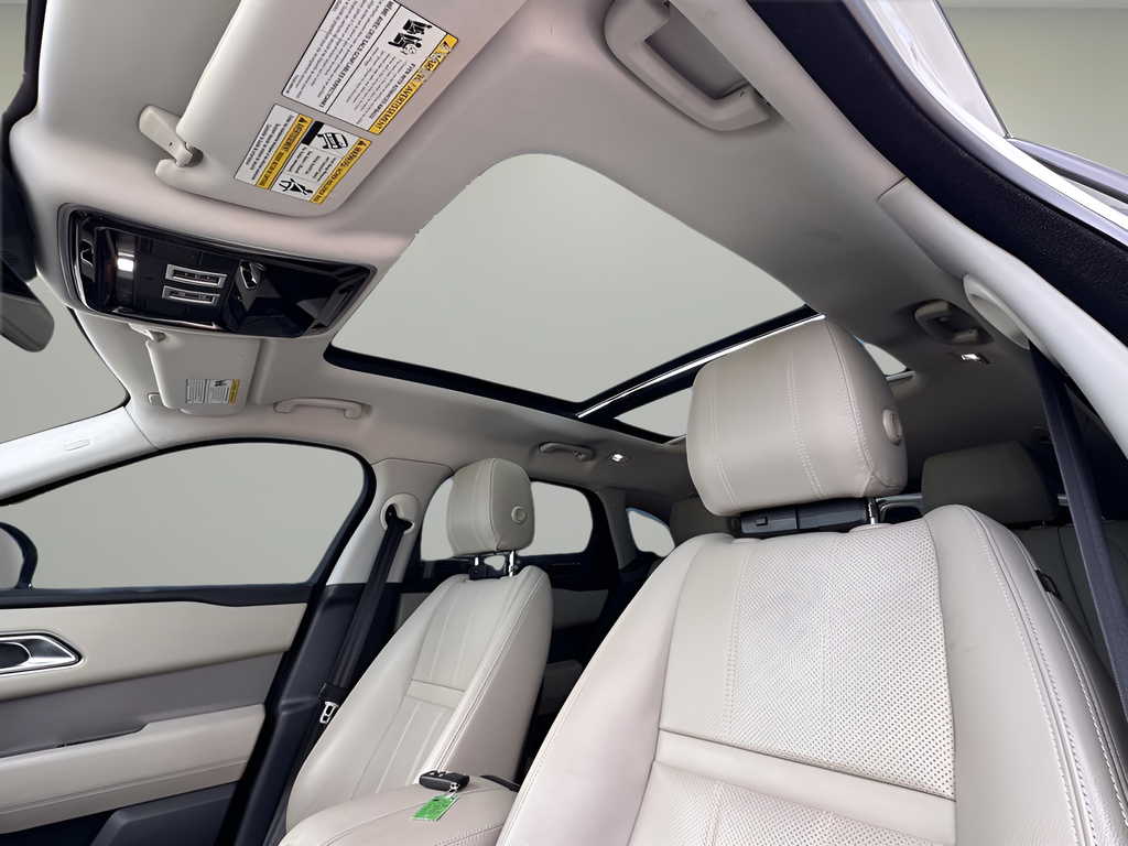 Used 2019  Land Rover S image 19
