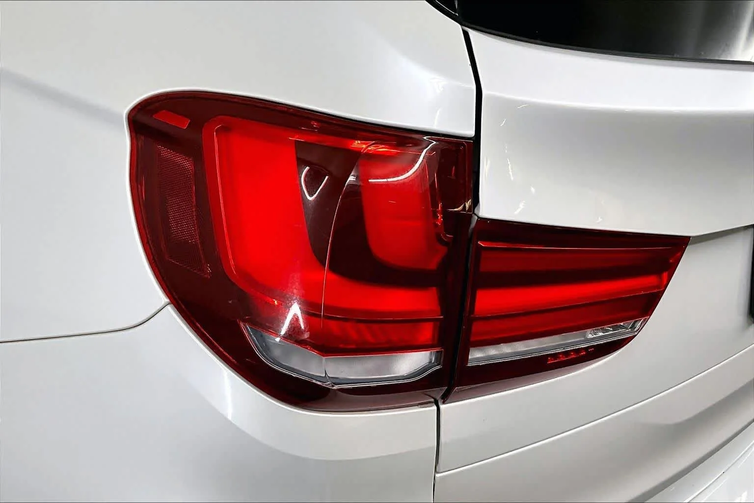 Used 2017 Alpine White BMW xDrive35i image 28