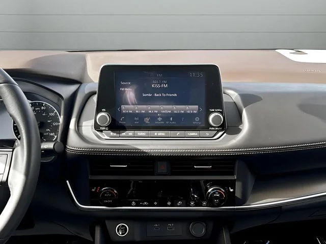 Used 2023 Silver Nissan SV image 16