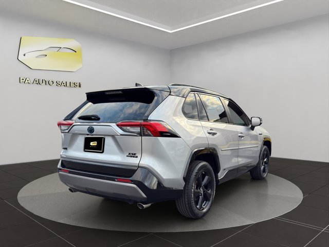 2019 Toyota RAV4 Hybrid XSE photo 4