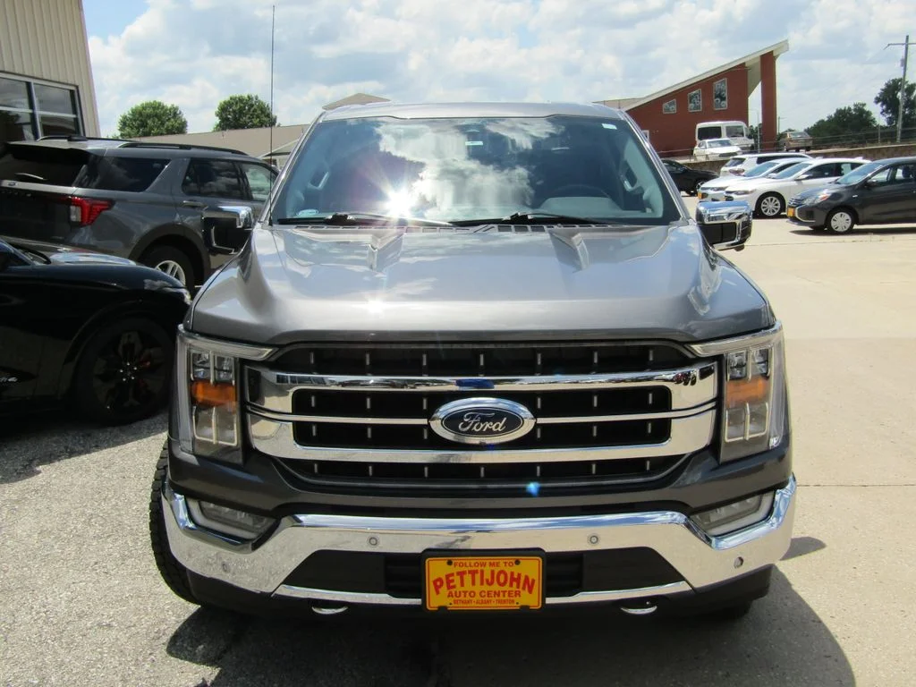 Used 2021 Gray Ford Lariat image 13