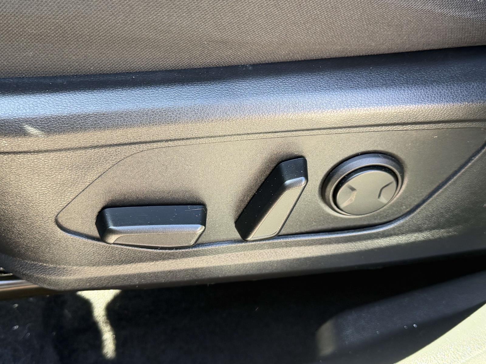 Used 2023 GY Hyundai SEL image 19