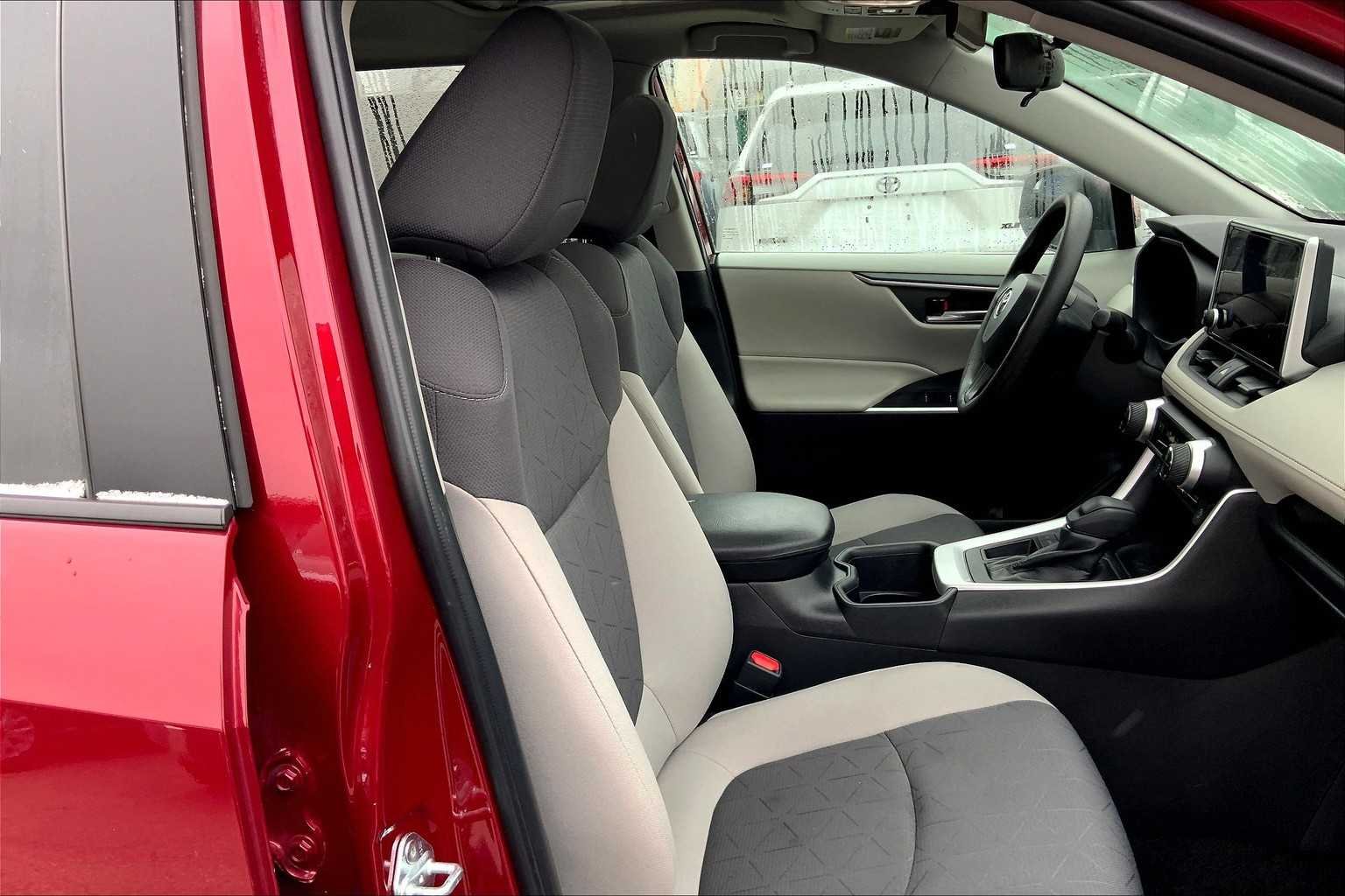 Used 2023 Ruby Flare Pearl Toyota XLE image 9