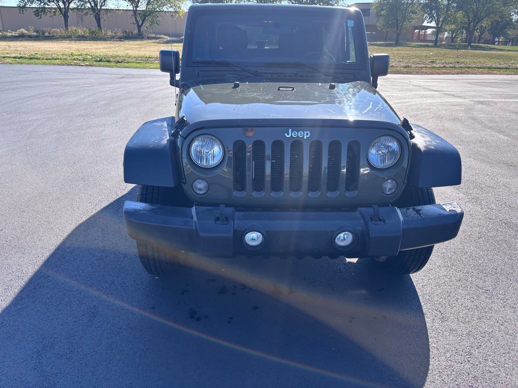 Used 2015 Tank Clearcoat Jeep Sport image 2