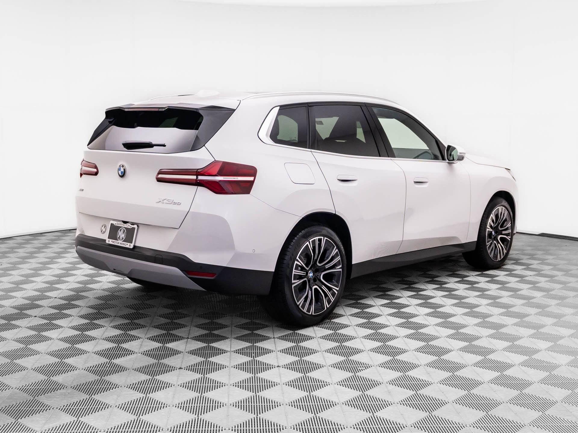 New 2026 Alpine White BMW 30 xDrive image 5