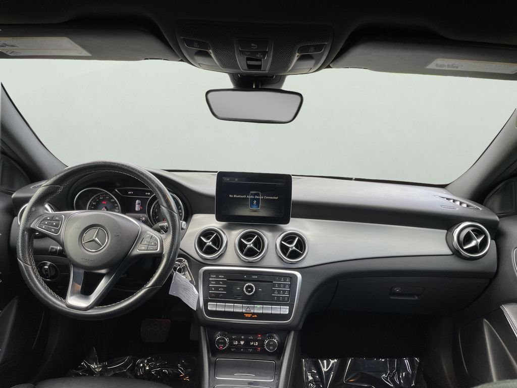 Used 2018 Gray Mercedes-Benz GLA 250 image 18