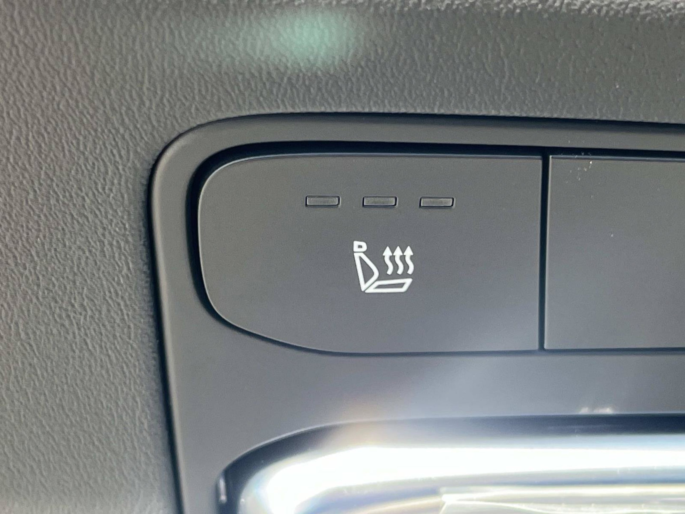 New 2026 Snow White Pearl Kia EX image 20