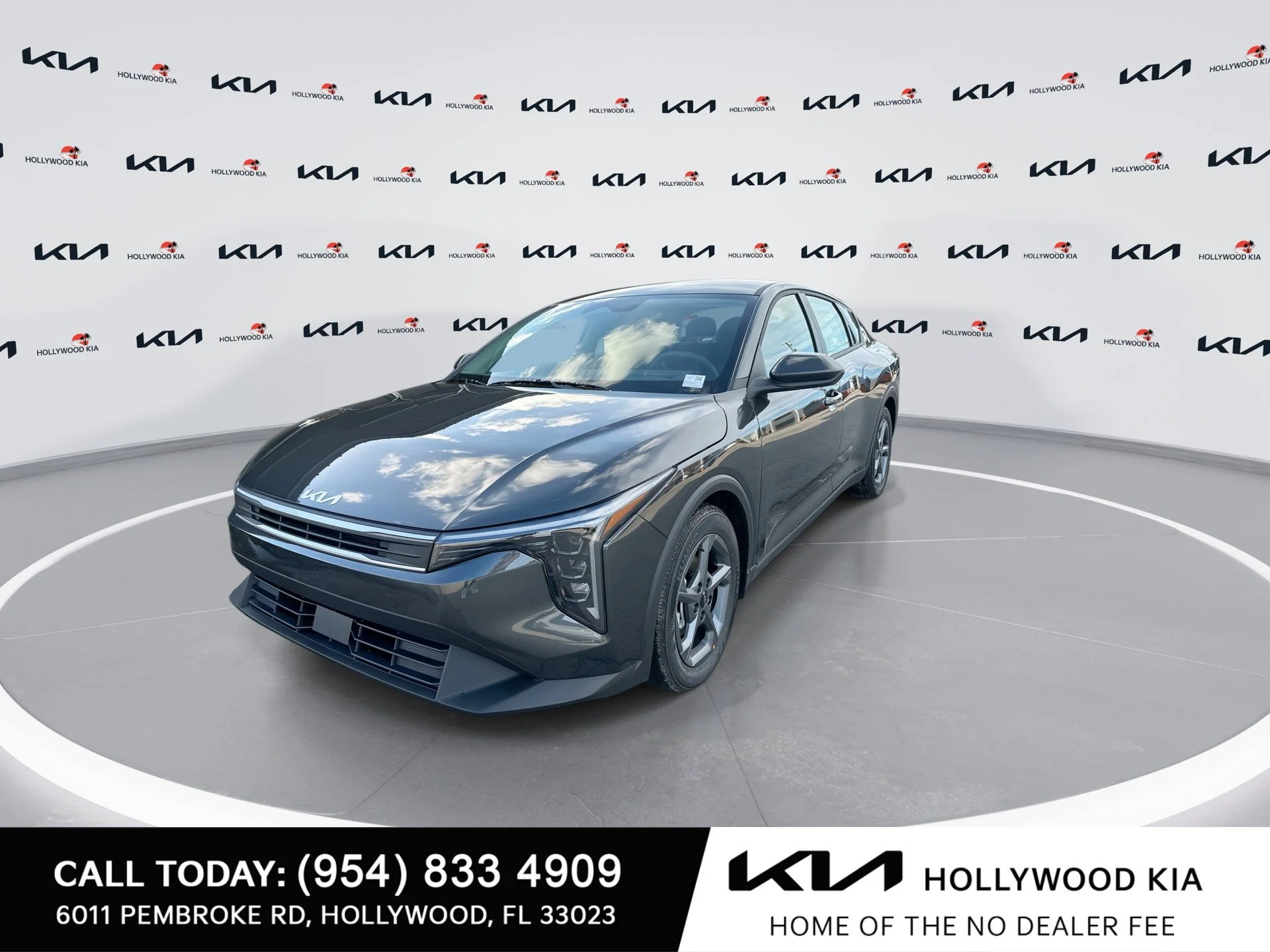 New 2026 Interstellar Gray Kia LXS image 4
