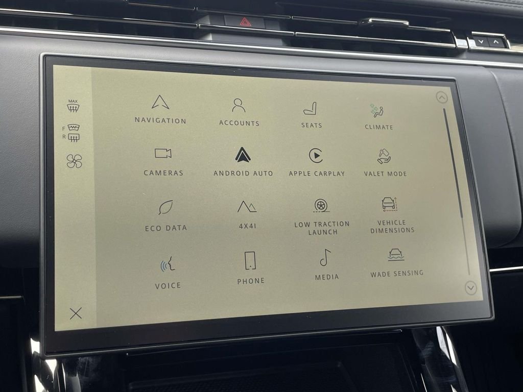 New 2026 Fuji White Land Rover Dynamic SE image 26