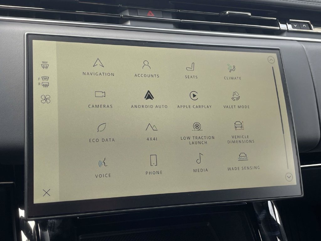 New 2026 Fuji White Land Rover Dynamic SE image 26