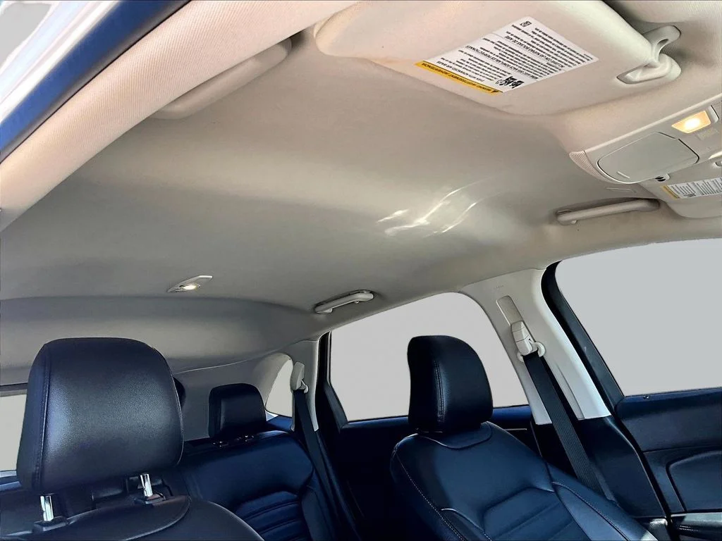 Used 2023 White Ford SEL image 31