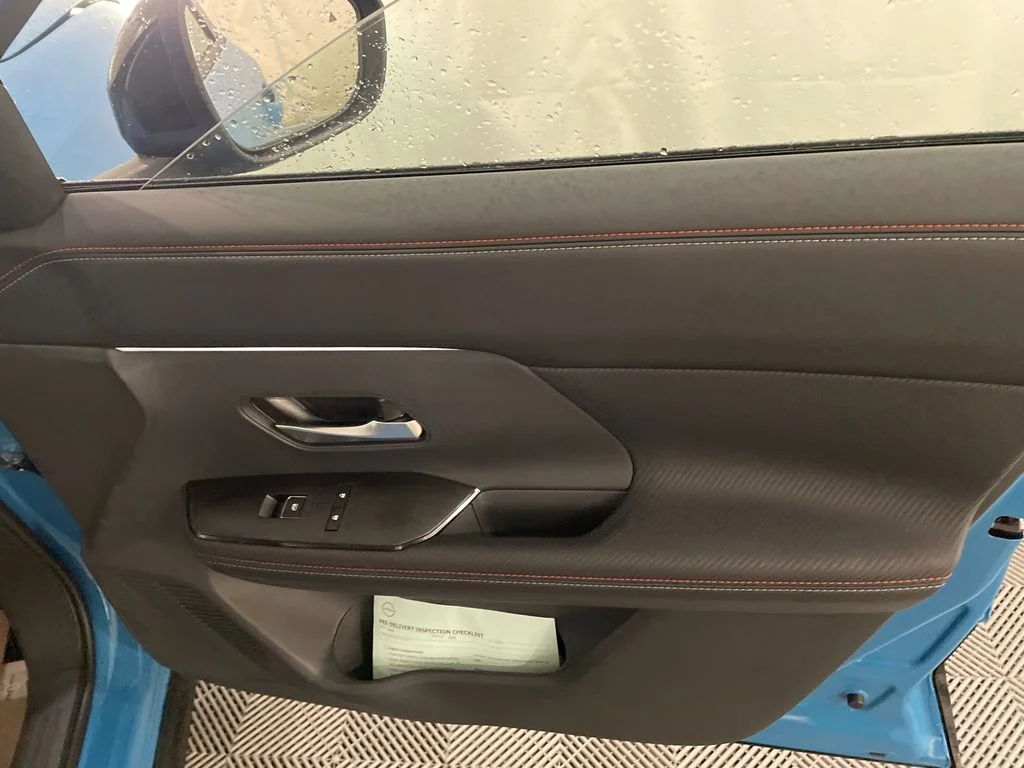 New 2026 Arctic Ice Blue Metallic / Super Black Two-tone Nissan SR image 23