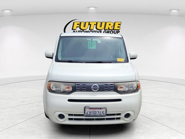 Used 2011 White Nissan 1.8 SL image 2