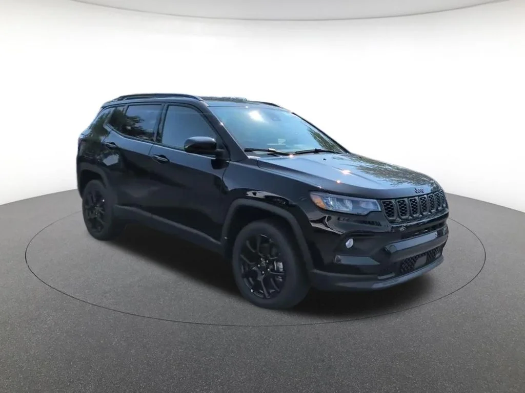 New 2026 Diamond Black Jeep Latitude image 2