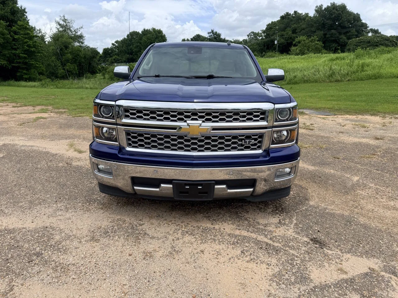 Used 2014 Blue Chevrolet LTZ Z71 4x2 4dr Crew Cab 5.8 ft. SB image 8
