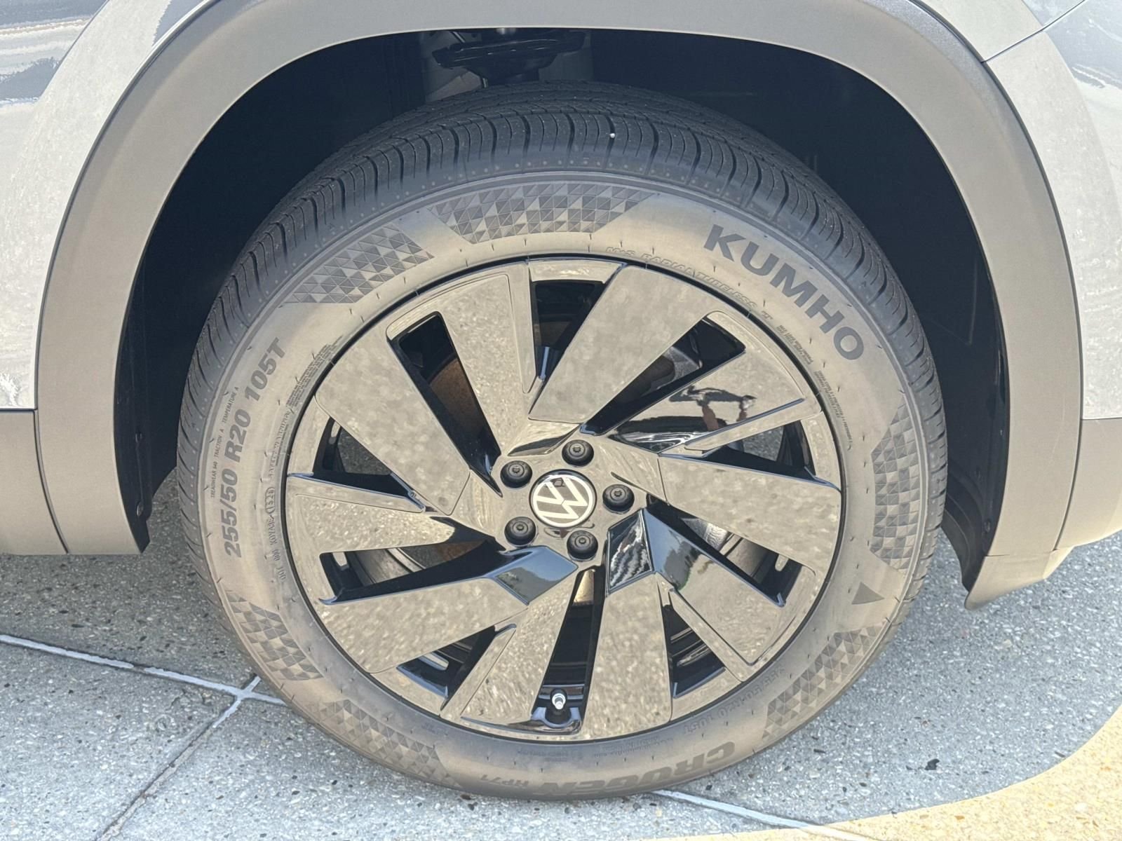 New 2026 Gray Volkswagen 2.0T SE w/Technology image 3