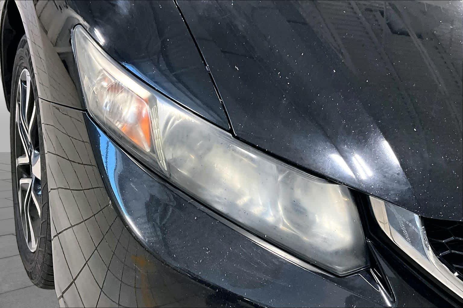 Used 2015 Alabaster Silver Metallic Honda EX image 21