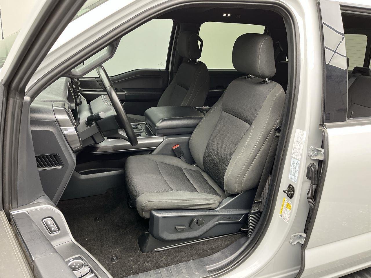 Used 2023 Avalanche Gray Ford XLT image 11
