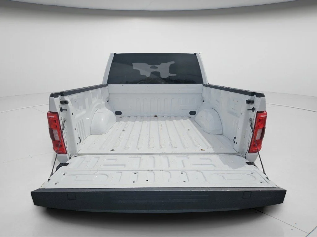 Used 2023 White Ford XLT image 27